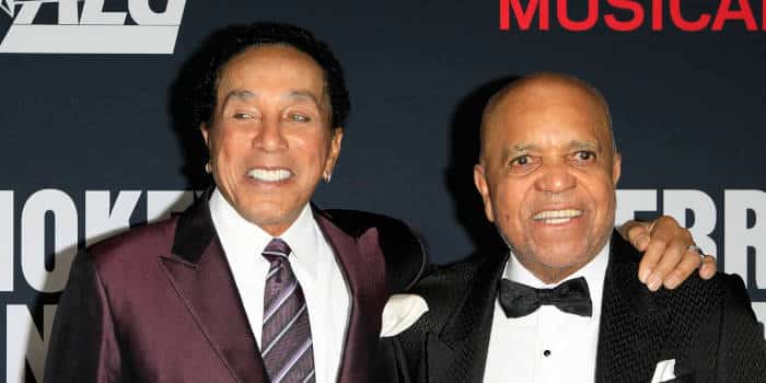 Smokey Robinson ต้องเผชิญกับคดีการฟ้องร้องเรื่องการล่วงลวงทางเพศมูลฝอยมูลฝอยมูลฝอยมูลฝอยมูลฝอยมูลฝอยมูลฝอยมูลฝอยมูลฝอยมูลฝอยในเงิน 50 ล้านดอลลาร์